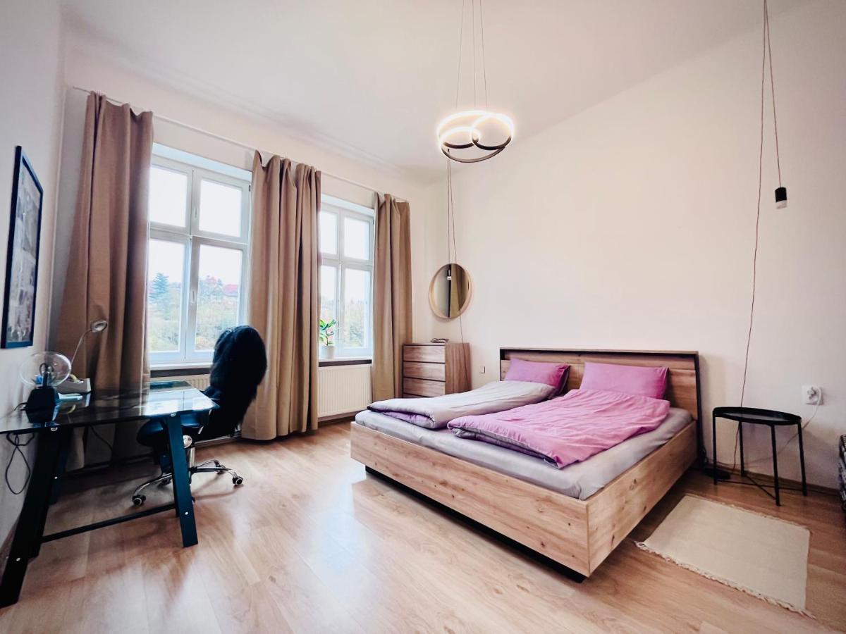 Sunny City - Apartment In Spa Zone With Private Garage Karlovy Vary Exterior photo